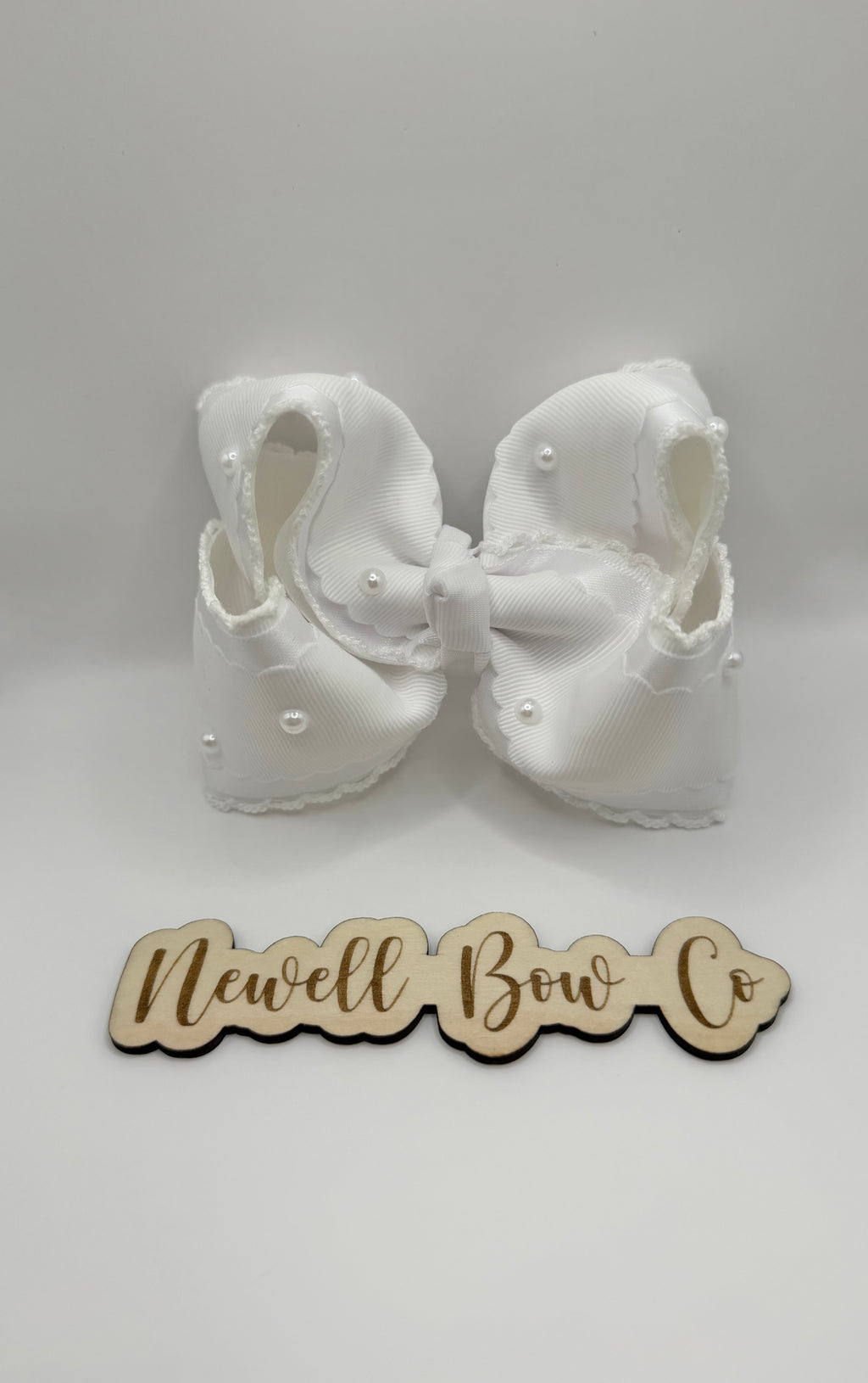 White Pearl Bow