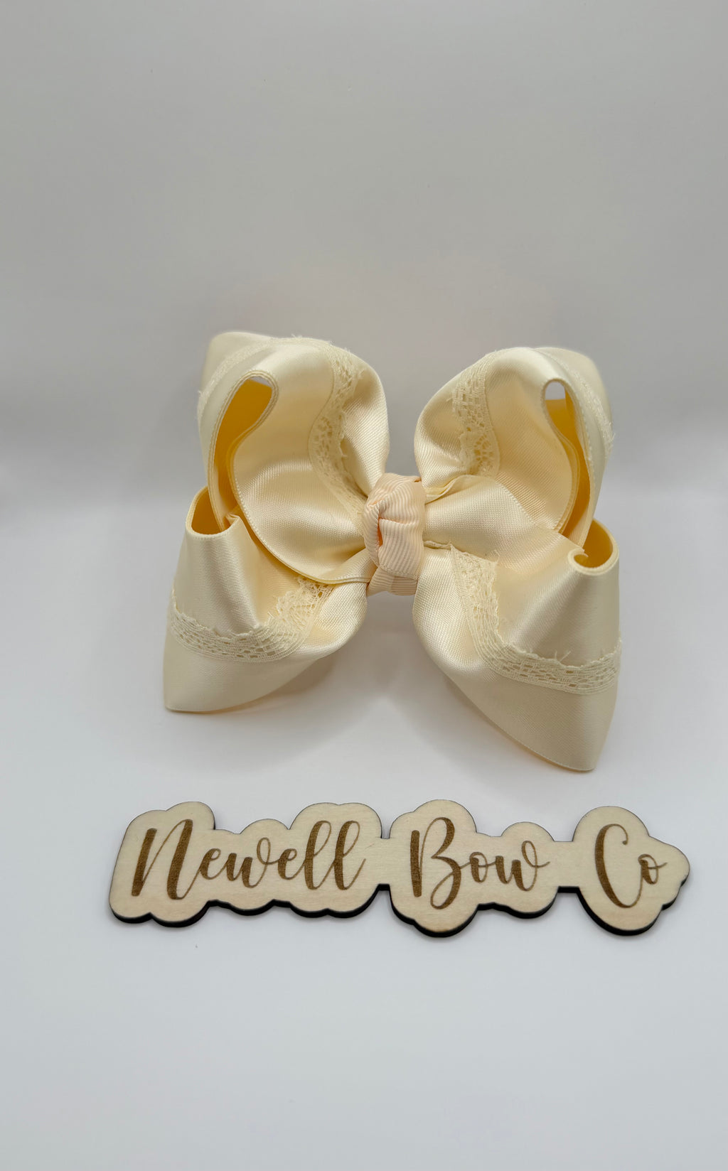 Ivory lace bow