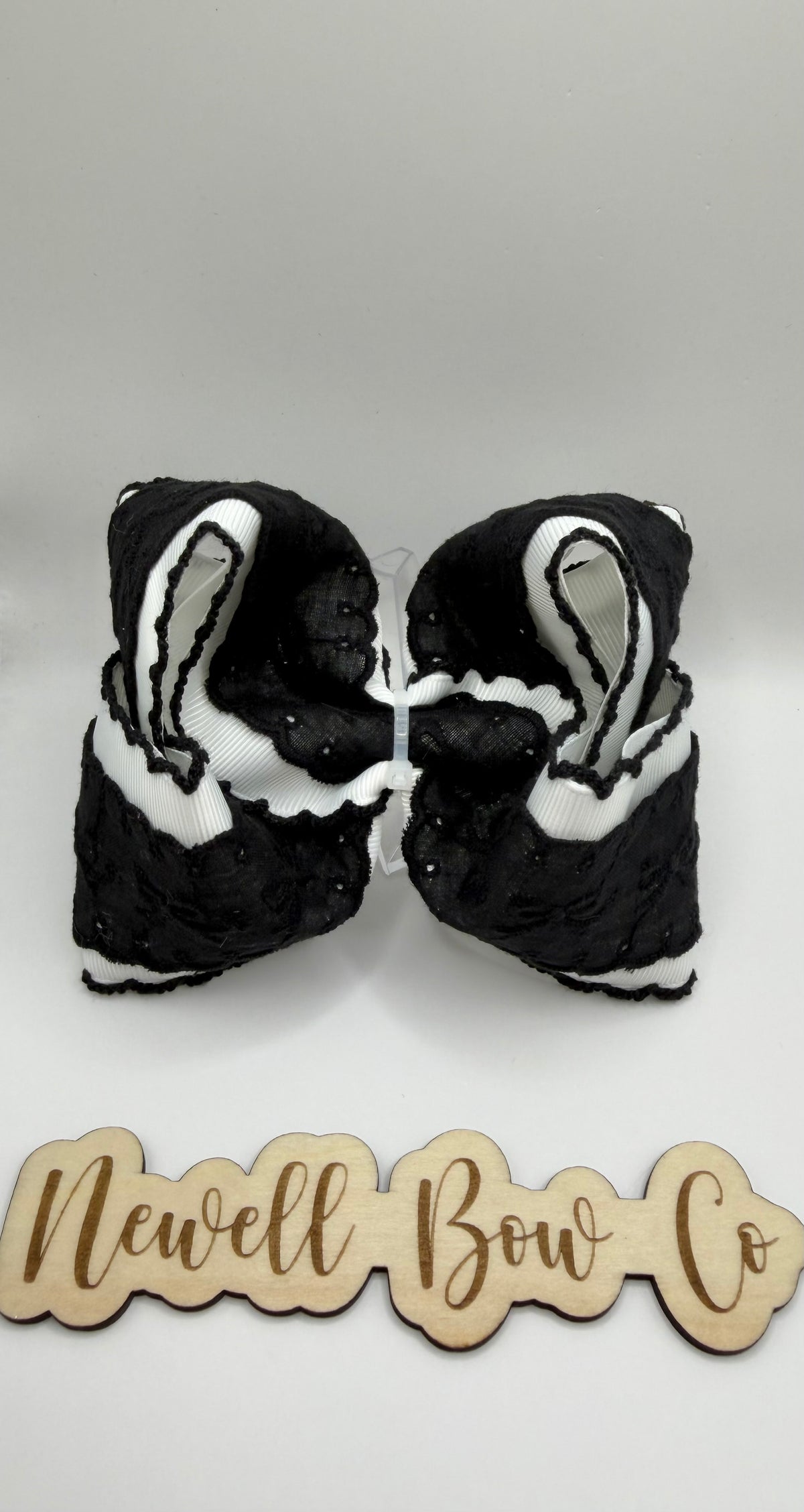RTS 4.5 inch black and white bow