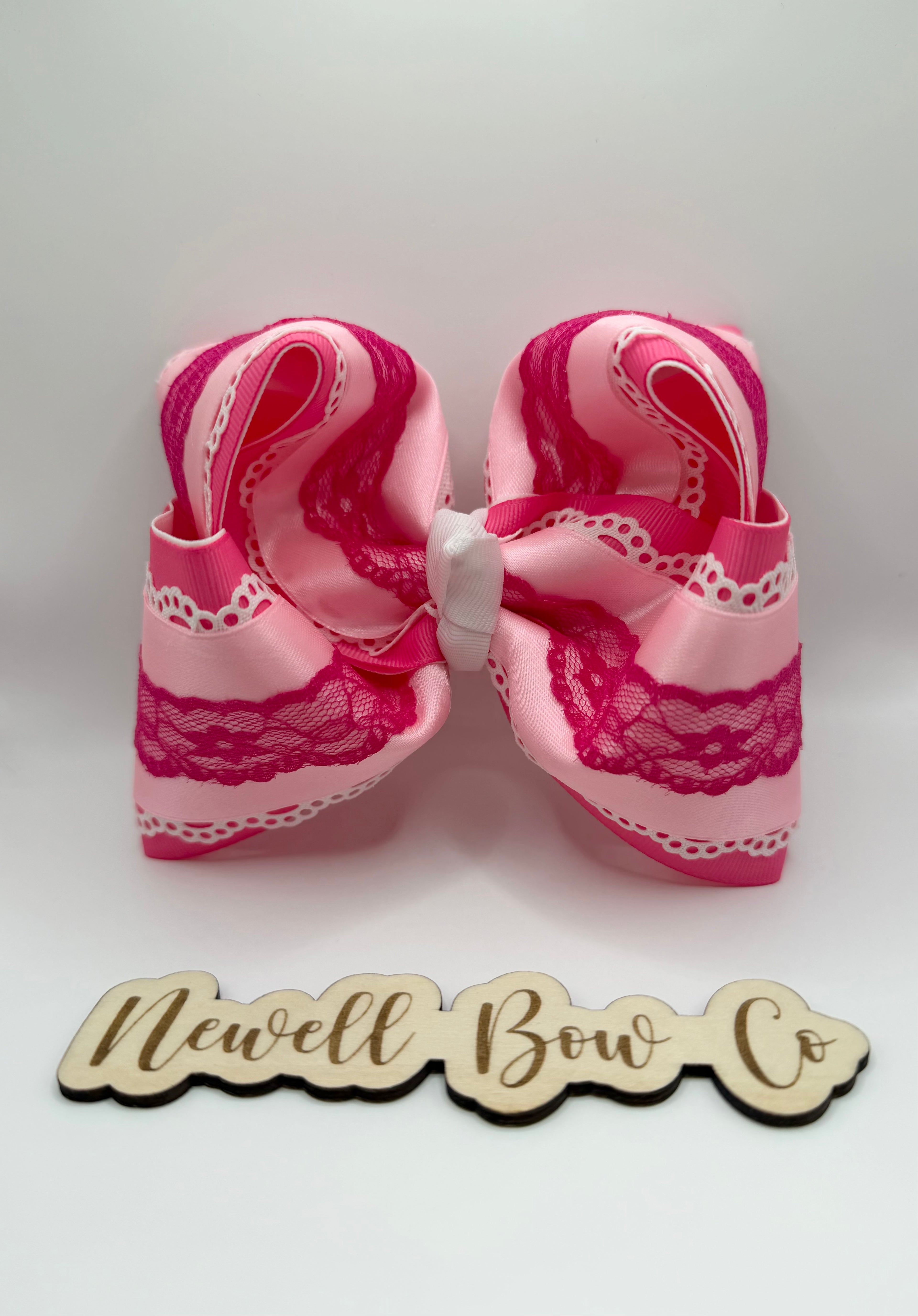 Sweet Heart Lace Bow 5.5 Inch Large
