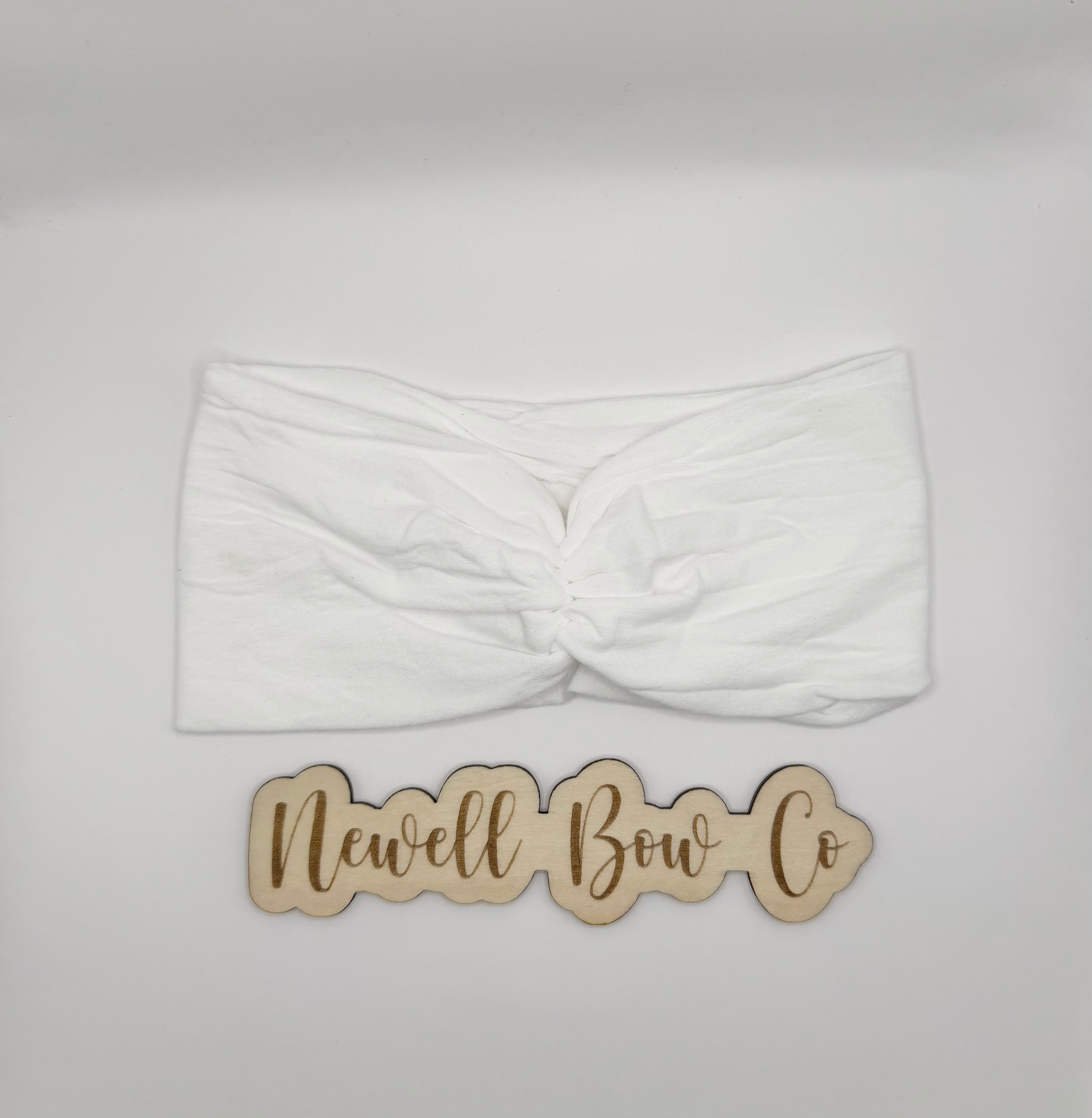 Add band to bow - White Thick Band
